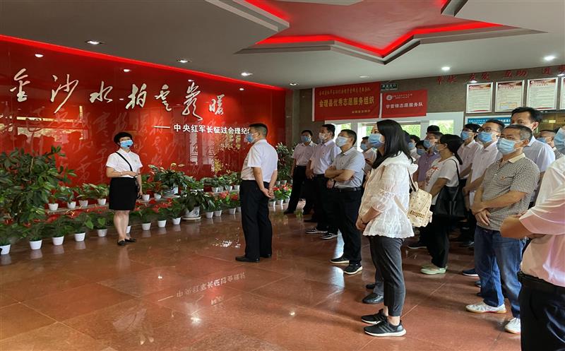 601大队党委开展“不忘初心、不负韶华”主题党日运动
