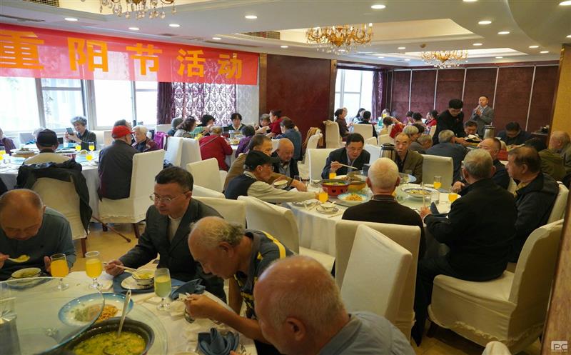 重温岁月 共话重阳 | 矿勘集团组织退休职工重阳节运动